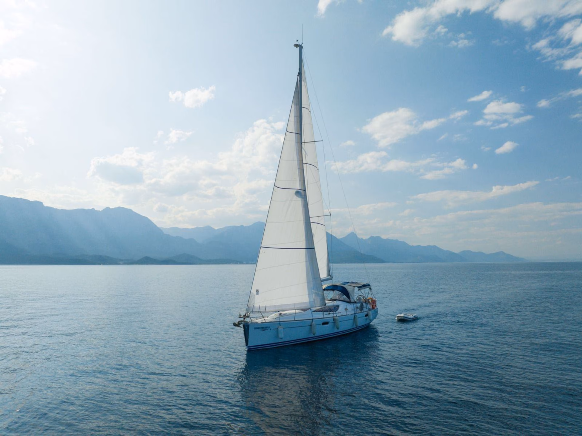Jeanneau 13m Yelkenli